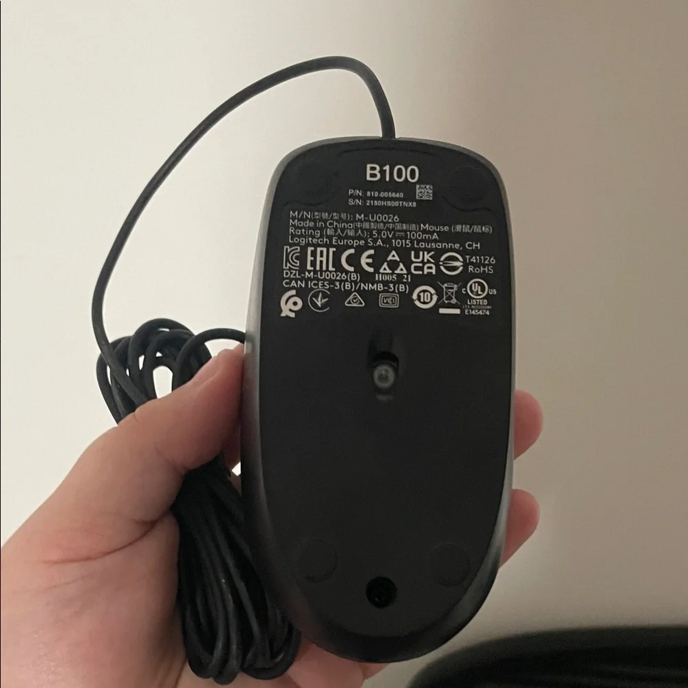 Logitech b100 Black Wired USB Mouse